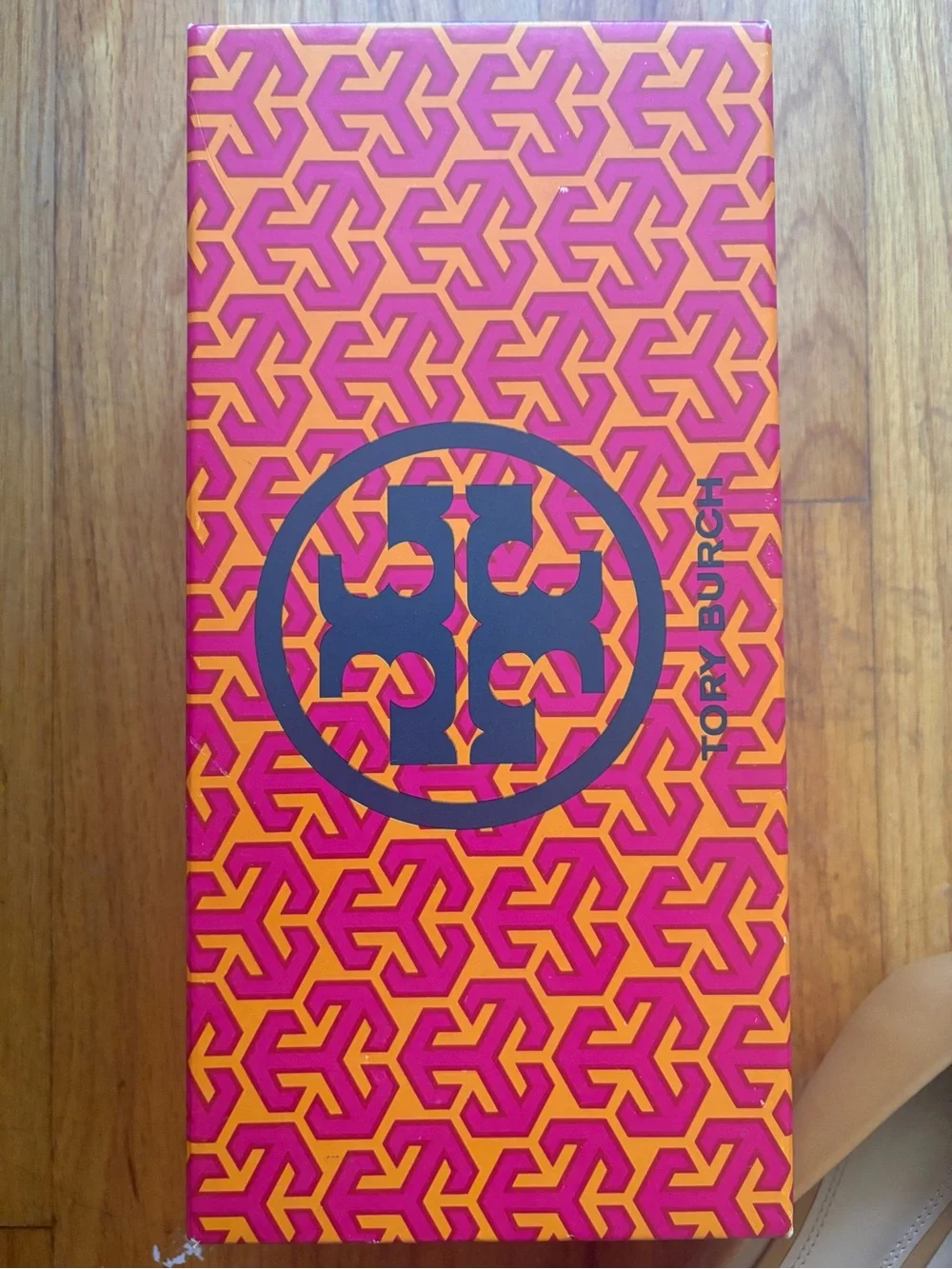 Tory Burch classic tory